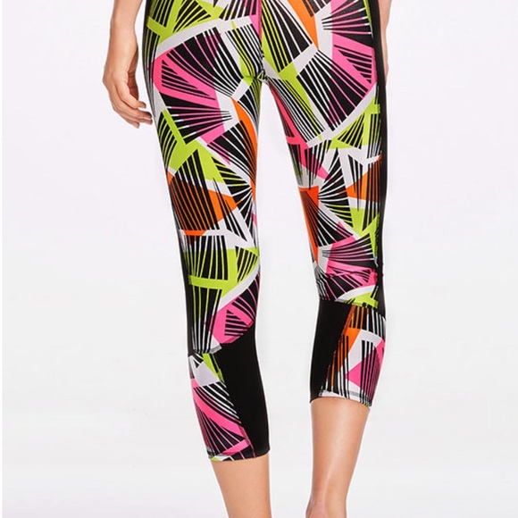 Fabletics Penzy Capri leggings size M - Picture 3 of 6